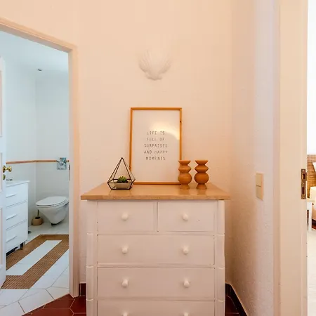 D Διαμέρισμα *