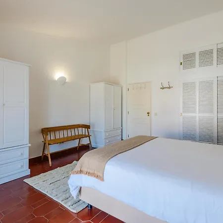 D Apartment *